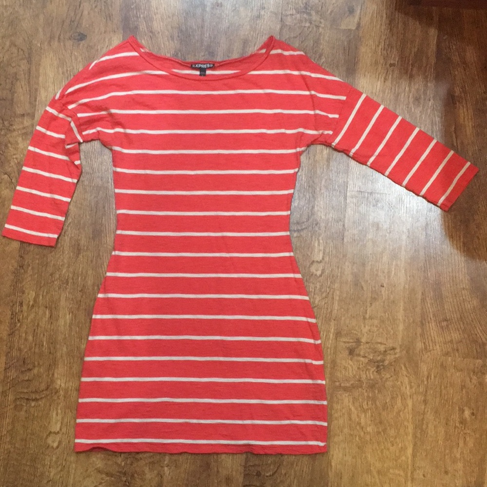 Express 3/4 sleeve Tshirt dress